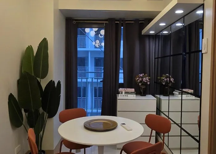 Posh & Chic 1 Bedroom Mall Of Airport Hotel 5*