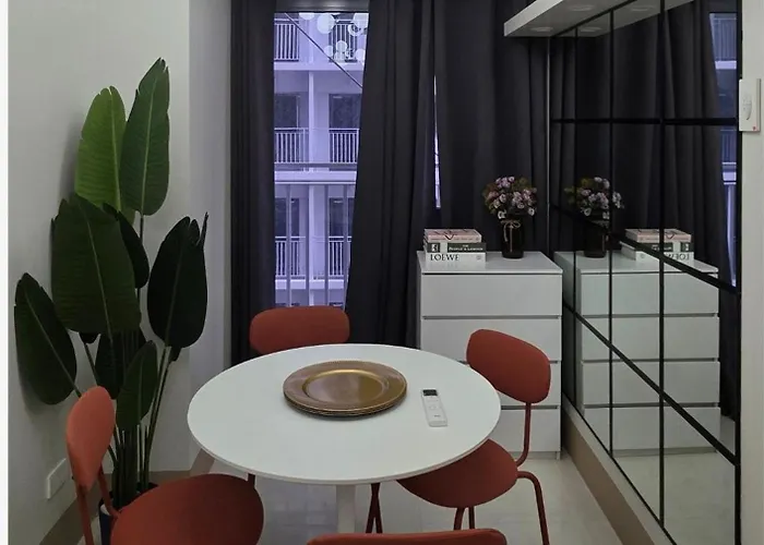 Posh & Chic 1 Bedroom Mall Of Airport Hotel